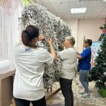 Первичные отделения «Единой России» продолжают плести масксети для отправки в зону СВО