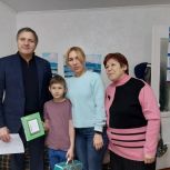 Депутат ЗСК Игорь Брагарник исполнил новогоднюю мечту ребёнка из семьи участника СВО