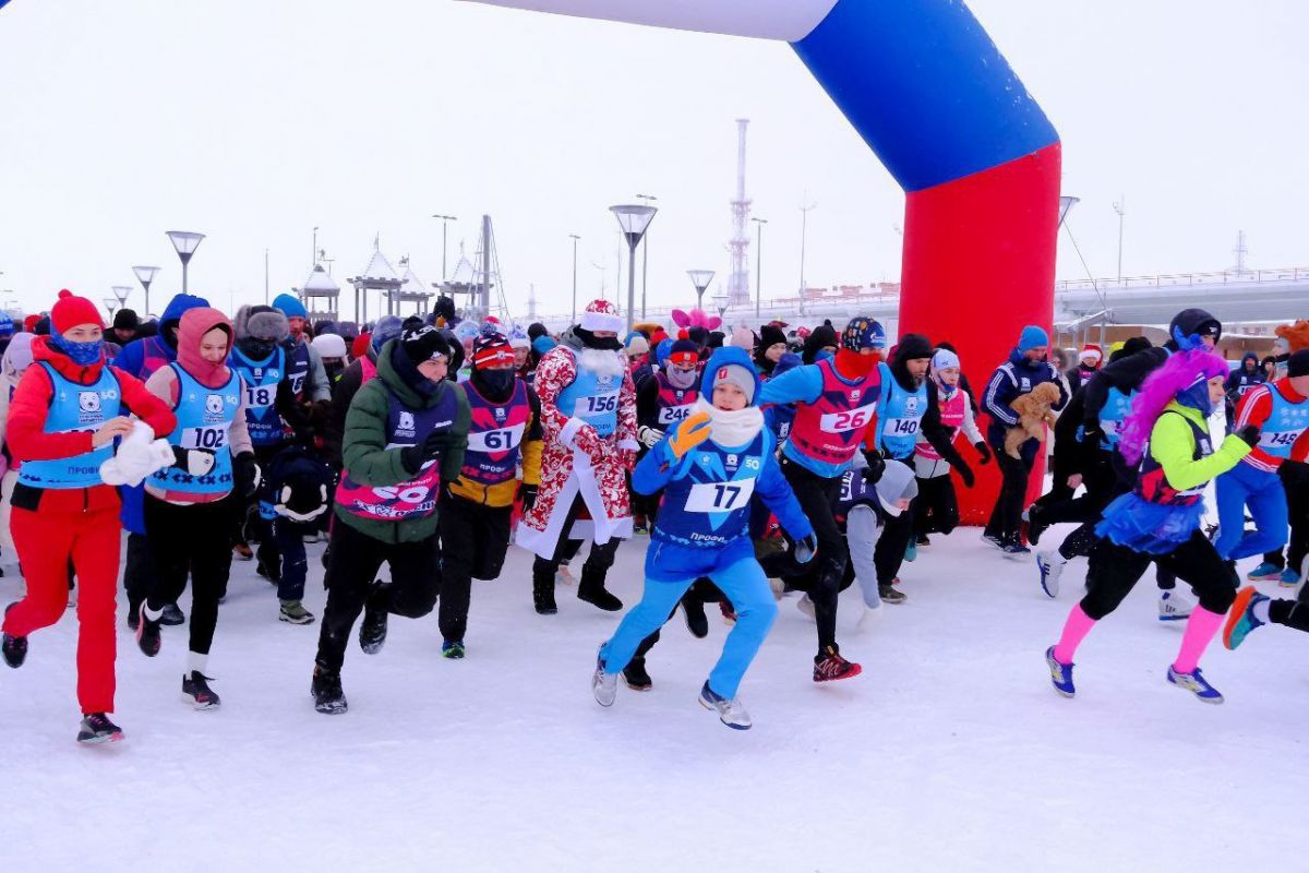 В Новом Уренгое прошёл новогодний трезвый забег
