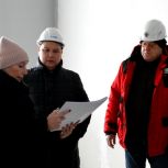 Борис Ясинский проконтролировал строительство учреждений соцсферы