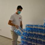 Волонтеры привезли воду в Оренбургский Covid-центр