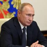 Владимир Путин подписал закон о запрете коллекторам на общение с близкими должников без их письменного согласия
