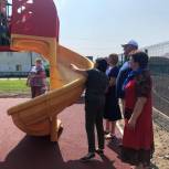 В Колосовском районе открыли детскую площадку в рамках партпроекта «Здоровое и сильное поколение»