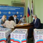 «Единая Россия» подала в избирком документы о выдвижении кандидатов на выборы в Госсобрание Мордовии