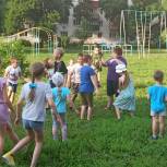 В Ленинском районе продолжаются праздники микрорайона
