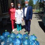 В Челябинске продолжается поставка питьевой воды больницам