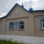 Александр Решетников помог Храму в Аше заменить окна на новые