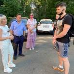 Королевские единороссы встретились с жителями дома на улице Болдырева