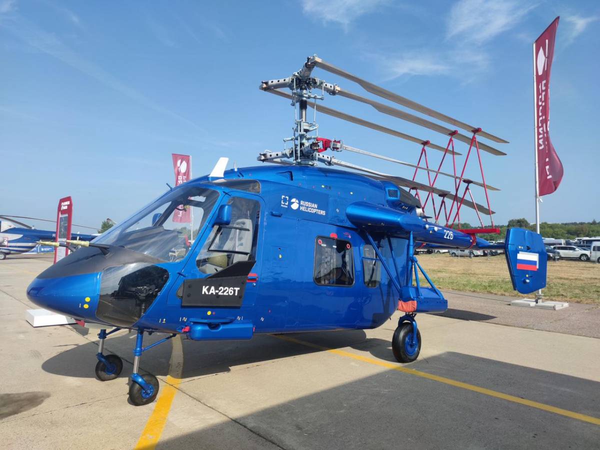 Улан-Удэнский авиационный завод в рамках авиасалона МАКС-2021 впервые  представил образец новейшей модификации легкого вертолета Ка-226Т