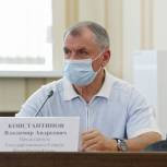 Владимир Константинов: Волонтеры оказывают поддержку медучреждениям в вакцинации населения и помощи больным COVID-19