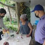 В Каякентском районе активисты единого волонтерского штаба доставили медикаменты одиноким пенсионерам