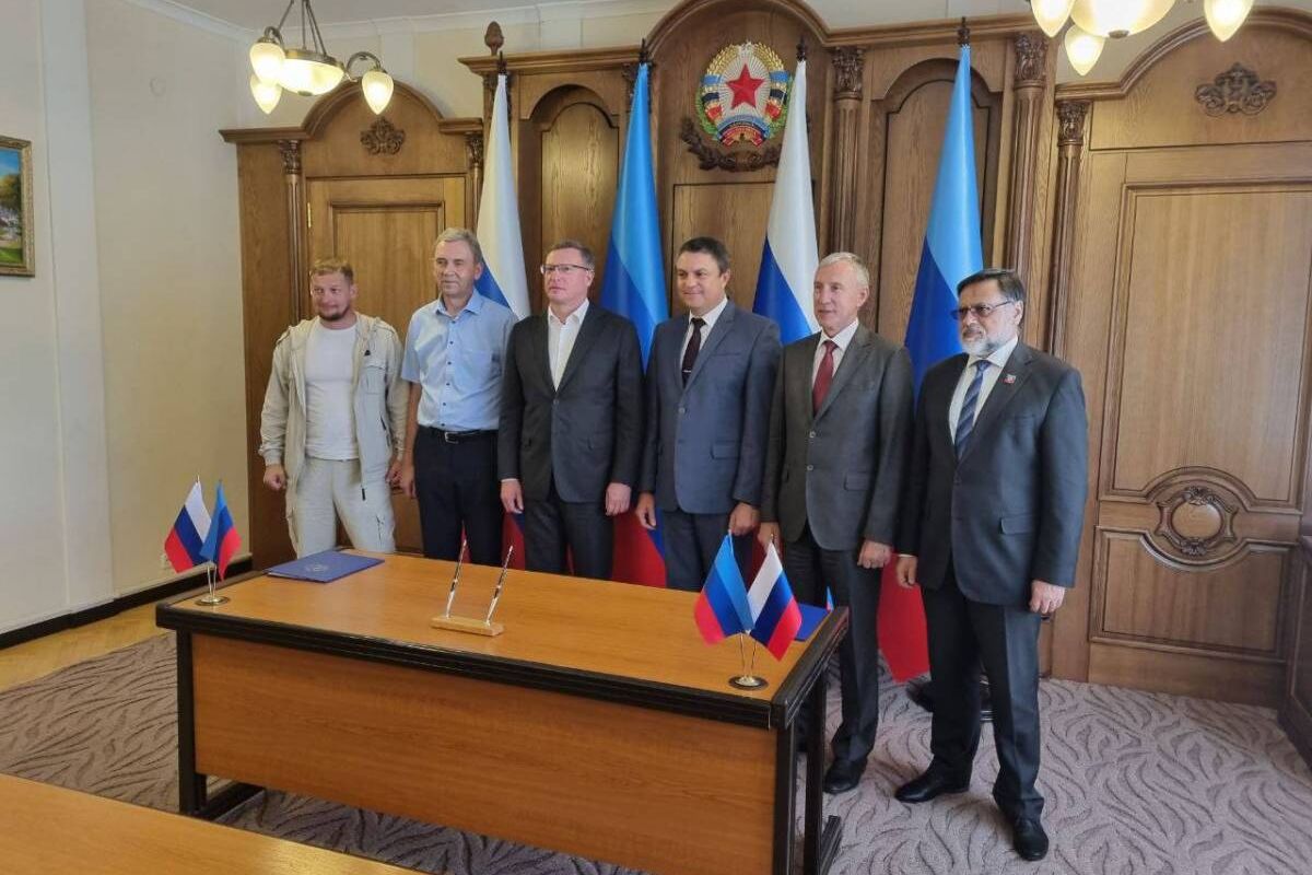 Омская область взяла шефство над городом Стаханов в ЛНР