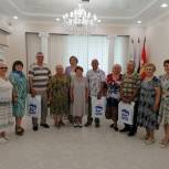 Партийцы Еманжелинского местного отделения партии поздравили семейные пары, которые прожили в браке более 35 лет