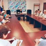 Сергей Гладков обсудил с общественниками из Балашова вопросы патриотического воспитания