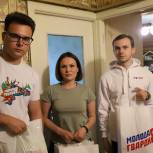 Волонтёры продолжают оказывать адресную помощь эвакуированным жителям Донбасса