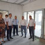 Депутат Госдумы Калимуллин провел встречу на объектах, включенных в программу капремонта школ
