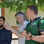 Депутаты Белгородского горсовета проверили, как идет благоустройство дворовых территорий