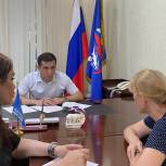 В Махачкале депутат «Единой России» помог собрать к школе детей из многодетной семьи