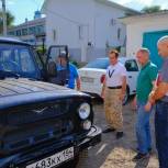 Волонтеры Новосибирской области передали администрации Беловодского района «УАЗ-Хантер»