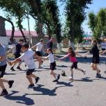 В Октябрьском районе член партии «Единая Россия» приобщает детей к спорту