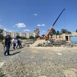 Депутат Сергей Рожков держит на контроле ход строительства детского сада в Аксае