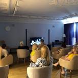 «Единая Россия» Северного округа Москвы открыла киноклуб для москвичей старшего поколения