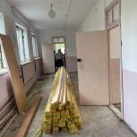 Депутат Алиасхаб Шабанов проверил ход капремонта в школах Кизилюртовского района