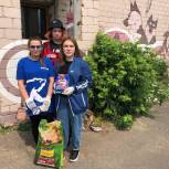 В Орловской области активисты «Единой России» провели уборку в зооприюте
