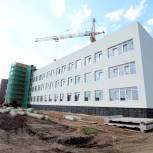 Олег Димов и Сергей Салмин проверили ход строительства новой школы в Южном и ремонт детского сада №188 Оренбурга