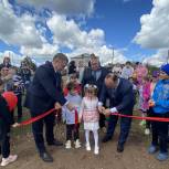 В Октябрьском районе одновременно открылись пять детских площадок
