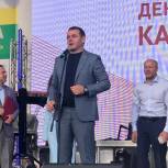 Александр Лазарев поздравил карабашцев с Днем города и Днем металлурга