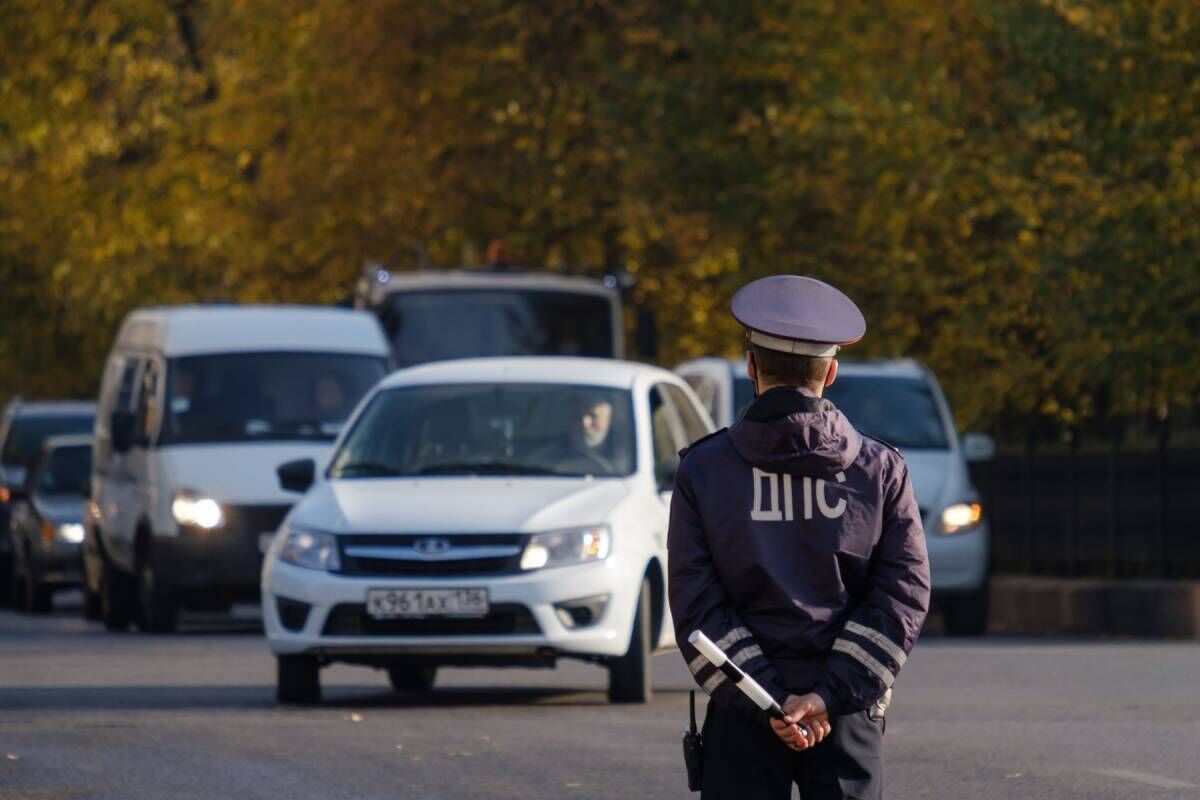 Первые лица региона поздравили сотрудников ГИБДД с профессиональным  праздником