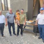 Единороссы Казбековского района посетили семьи погибших военнослужащих ВМФ
