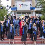 Анна Соломеина вручила дипломы выпускникам каменского филиала политехнического института