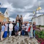 В Архангельской области активисты «Единой России» высадили деревья возле храма