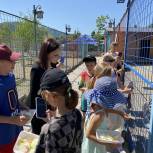 В Нальчике «Единая Россия» организовала для детей из Херсонской области поездку в зоопарк
