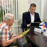 Артем Метелев окажет содействие в предоставлении жителю с инвалидностью получить парковочное место