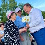 В Нижнекамске Айдар Метшин организовал мероприятие «День семьи, любви и верности» для 57 семей участников СВО