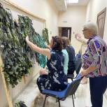 В Кургане «Единая Россия» организовала плетение маскировочных сетей