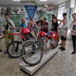 Совет сторонников «Единой России» организовал в Кемеровской области экскурсию в ДОСААФ для школьников