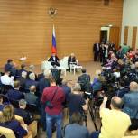 Поддержка фронта и исполнение народной программы: «Единая Россия» подвела итоги весенней сессии
