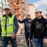 Андрей Чибис осмотрел строящиеся и ремонтируемые объекты в Мурманске