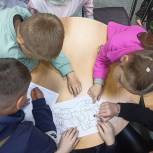 «Единая Россия» устроила в Североморске Мурманской области экологическую игровую программу для детей
