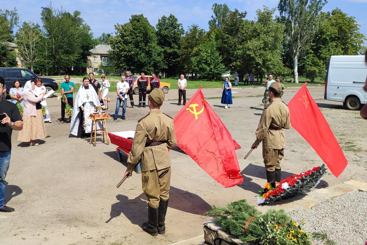 Единая Россия» помогла перезахоронить останки солдат Великой Отечественной  войны в ЛНР