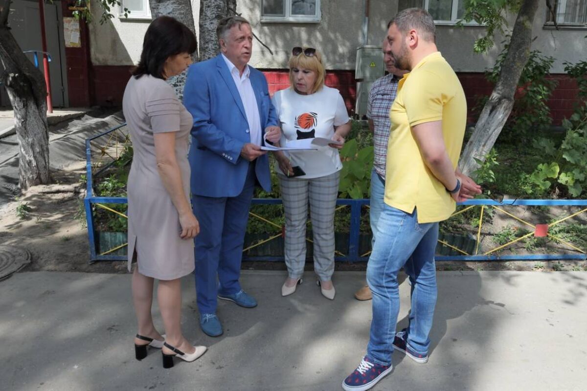 «Проект благоустройства дворовых территорий  необходимо наращивать и поддерживать на всех уровнях», - Владимир Солдатенков