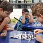 «Единая Россия» проводит шахматные турниры по всей стране