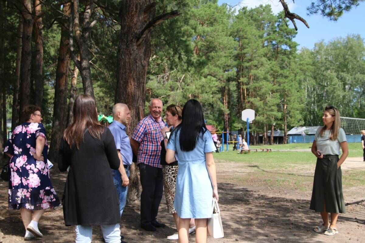 Единая Россия» проверила загородный отдых детей | 24.07.2023 | Курган -  БезФормата