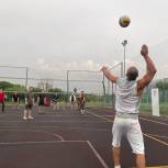 Единороссы северо-востока столицы провели тренировку по волейболу