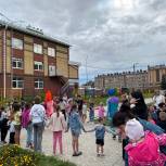 Единороссы организовали «День Соседей» на бульваре Интеграл в Йошкар-Оле