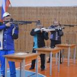 Секретарь Пластовского отделения «Единой России» принял участие в соревнованиях по стрельбе